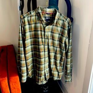 Never worn Marmot flannel men’s size large